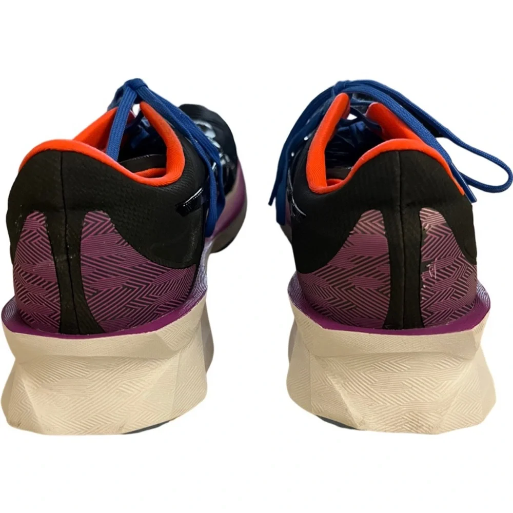Asics Novablast Black / Magenta Women’s Gym Running Size 10